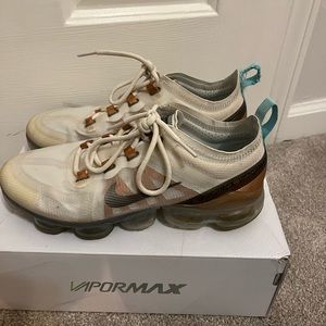 Wmns Air VaporMax 2019 SE 'Phantom Metallic Pewter'